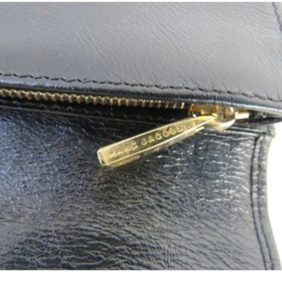 Marc Jacobs Black Bifold Clasp Long Wallet - Picture 8 of 11